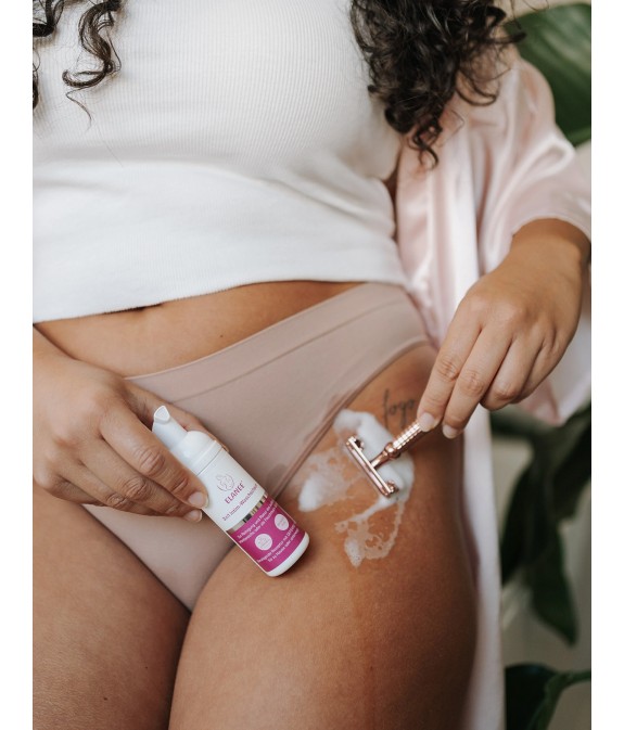 Schiuma Intima 3-in-1 ELANEE – Detergente, Rasatura e Freschezza in un Solo Gesto